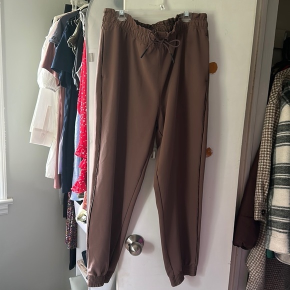 Athleta Metropolis Jogger I Like new I Size 10 - Picture 2 of 8